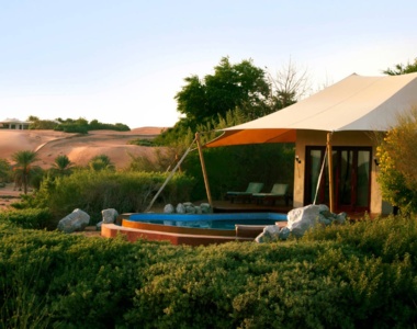 Luksustelt med pool på Al Maha Desert Camp, Dubai