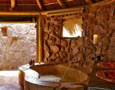TENT-SUITE-BATHROOM1_Jaci’s_Safari_Lodge_Sydafrika_Afrika TENT-SUITE-BATHROOM1_Jaci’s_Safari_Lodge_Sydafrika_Afrika