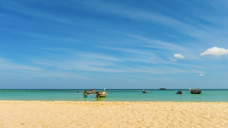 Nai Yang Beach Blue Sky_The Slate_Thailand_Sydøstasien Nai Yang Beach Blue Sky_The Slate_Thailand_Sydøstasien