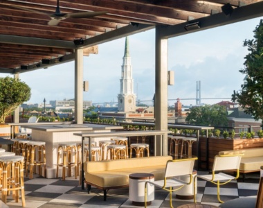 Peregrin - bar på tagterrassen på Perry Lane Hotel, Savannah, USA