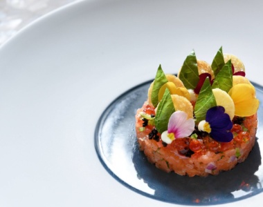 lgkxr-salmon-tartar-2428-hor-wide_st_regis_langkawi_Malaysia_Sydøstasien lgkxr-salmon-tartar-2428-hor-wide_st_regis_langkawi_Malaysia_Sydøstasien