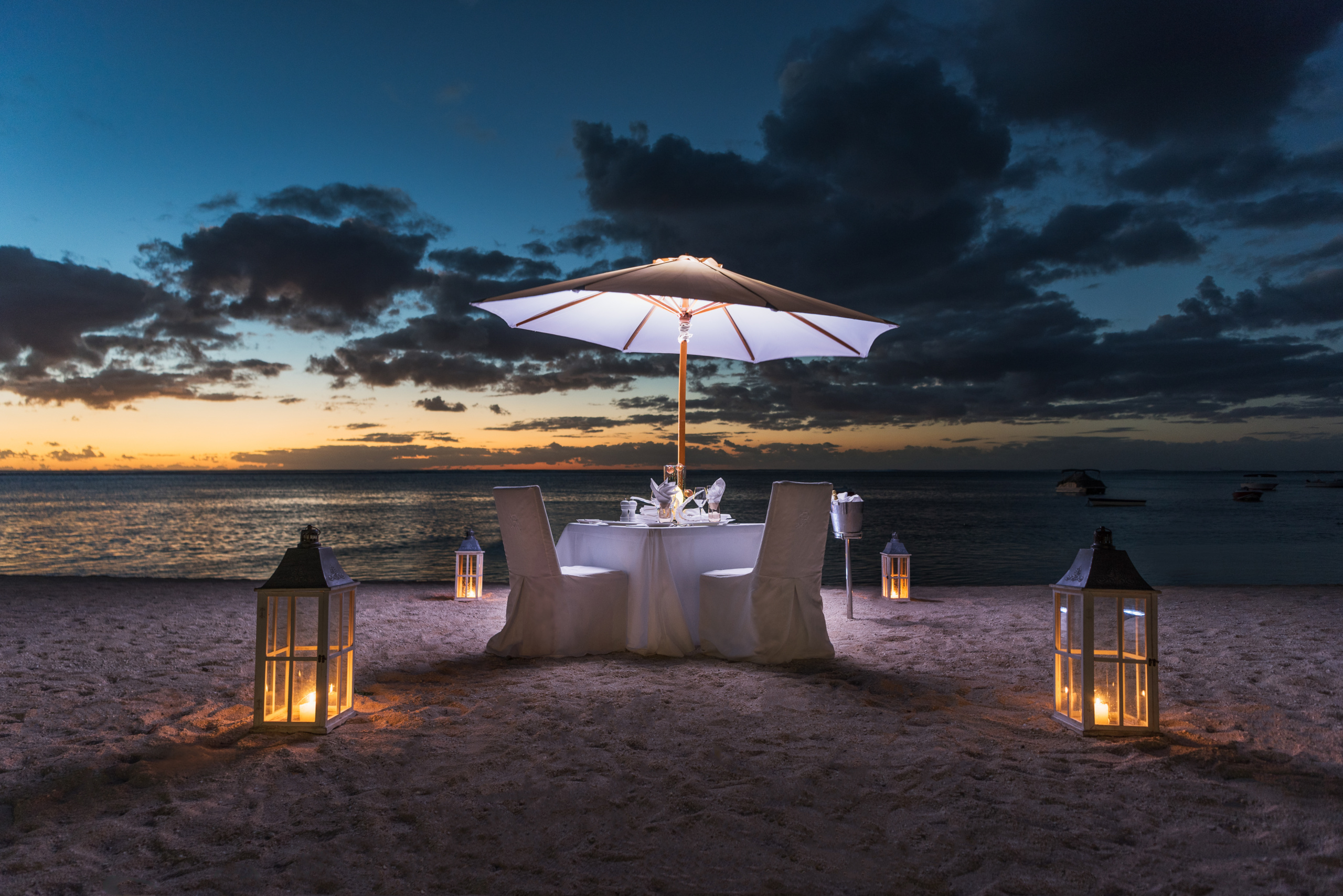 Romantisk middag på stranden ved JW Marriott Mauritius, Mauritius