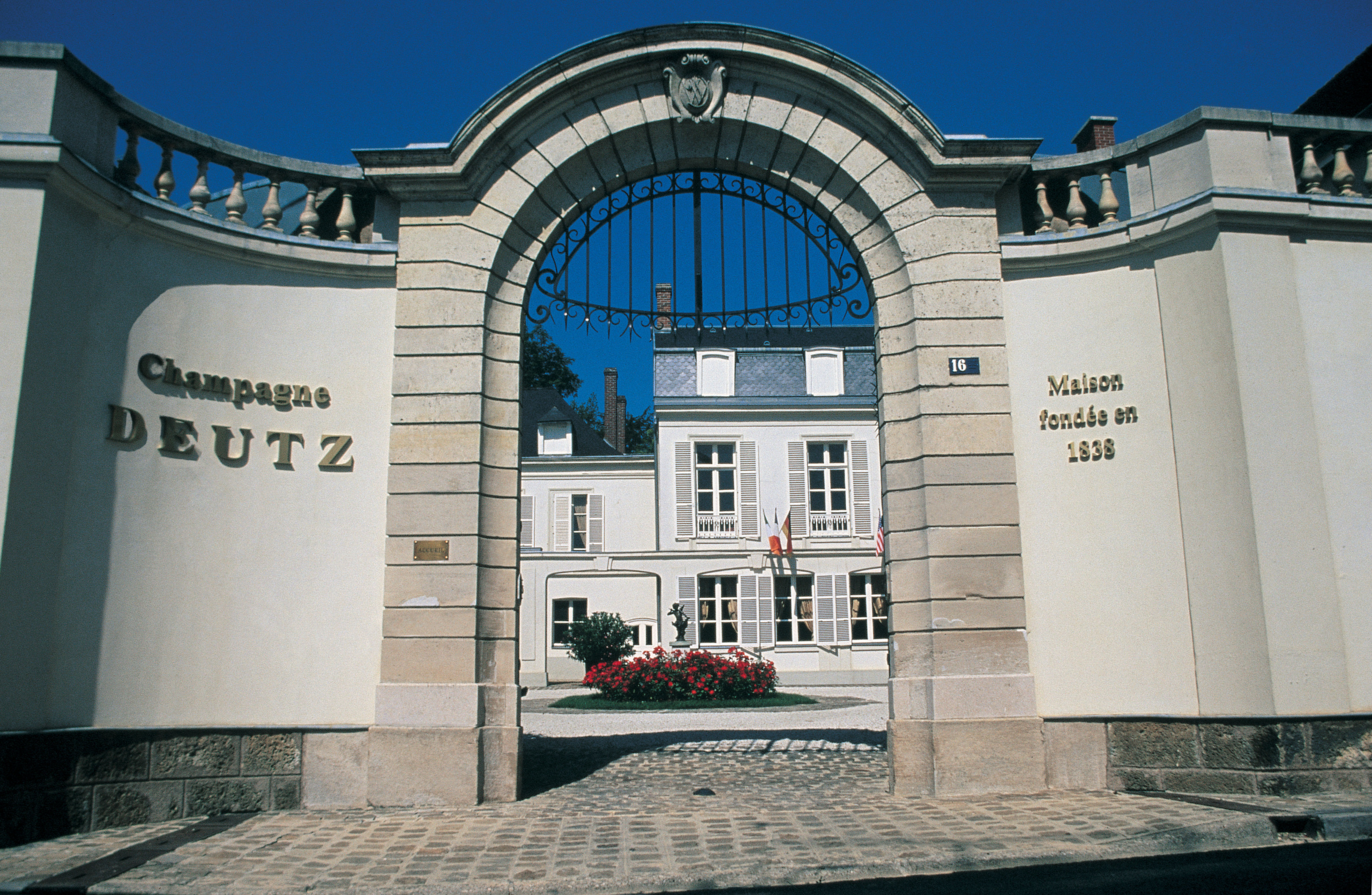 Vinslottet Deutz ved Reims i Frankrig Vinslottet Deutz ved Reims i Frankrig