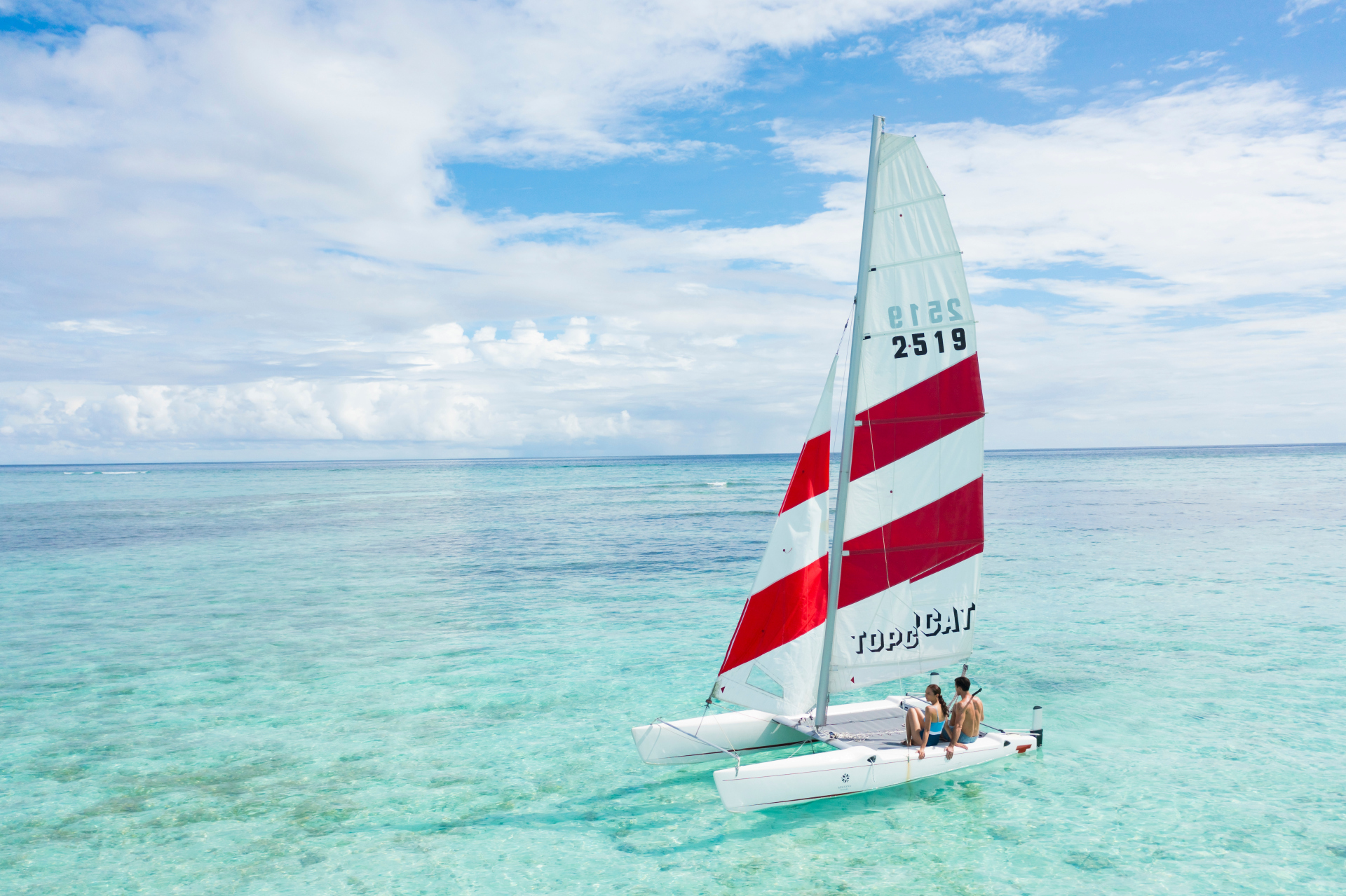 Dyrk vandsport under ferien på Angsana Velavaru, Maldiverne