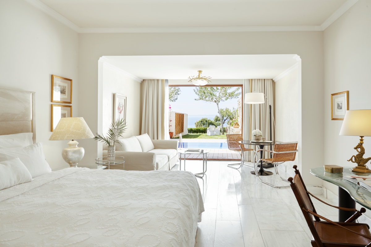 Pool Suite med havudsigt og lille gårdhave på Danai Beach Resort and Villas, Halkidiki, Grækenland Pool Suite med havudsigt og lille gårdhave på Danai Beach Resort and Villas, Halkidiki, Grækenland