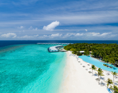 Vidunderlig strand, pool og villaer på Amilla Maldives Resort & Residences, Maldiverne