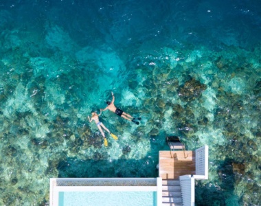 Snorkling ved Reef Water Villa på Amilla Maldives Resort & Residences, Maldiverne