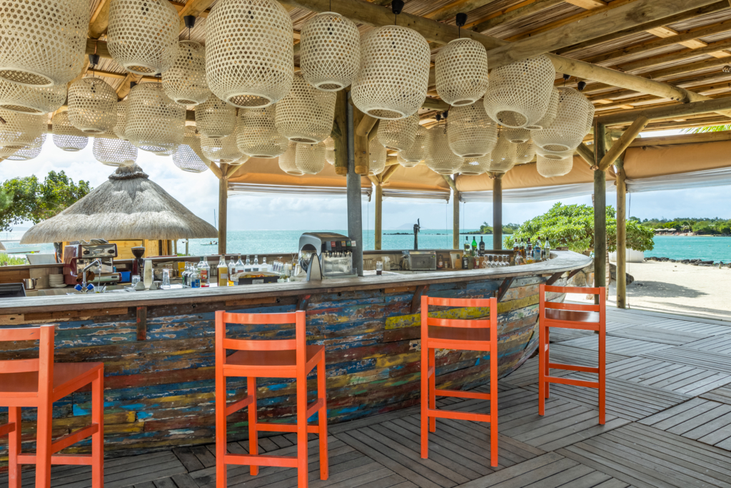 Pirogue Bar på Zilwa Attitude, Mauritius Pirogue Bar på Zilwa Attitude, Mauritius