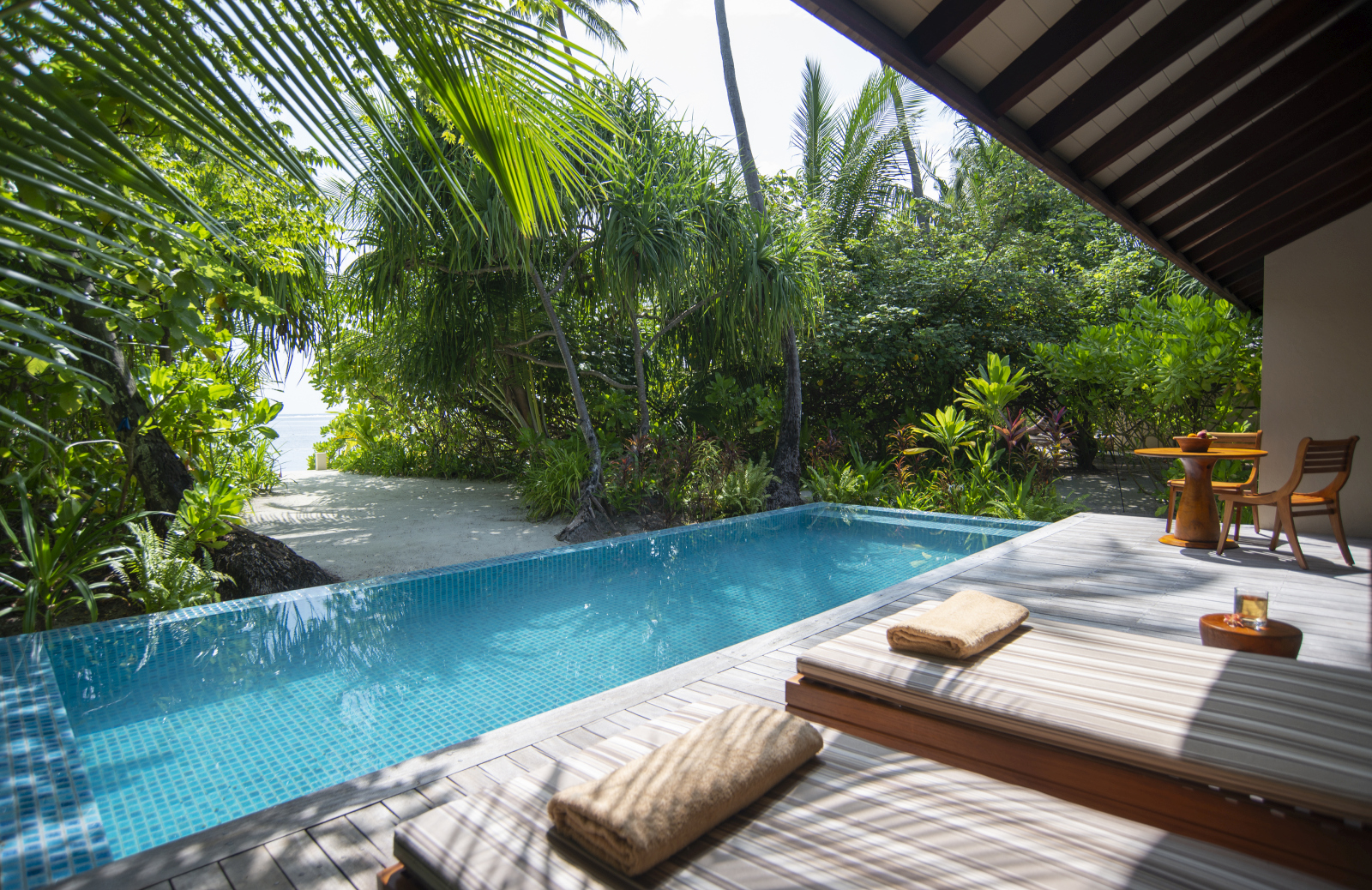 Deluxe Beach Pool Villa på The Residence Maldives at Dhigurah, Maldiverne