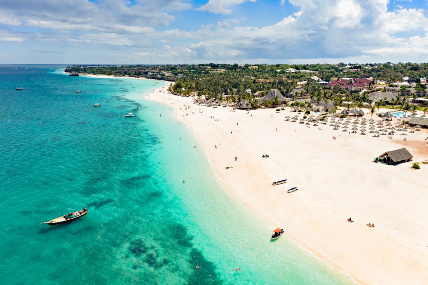 Den gyldne strand ud for Gold Zanzibar Beach, Zanzibar Den gyldne strand ud for Gold Zanzibar Beach, Zanzibar