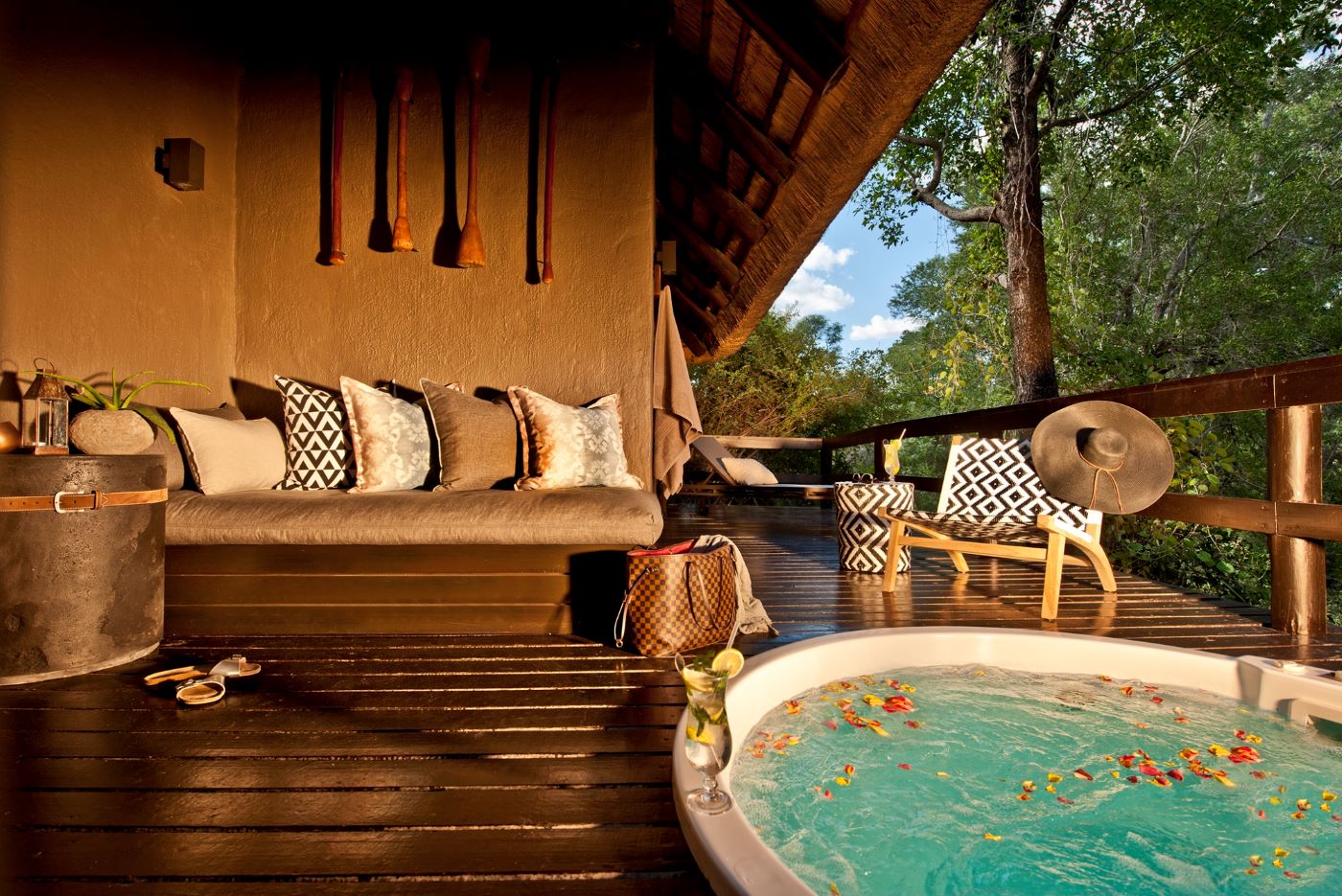 Suite med plunge pool på Sabi Sabi Little Bush Lodge, Sydafrika Suite med plunge pool på Sabi Sabi Little Bush Lodge, Sydafrika